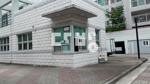 앞동.확장형.리모델링 많이 되어 내부최상.27년8월중순이후 입주가능 - View 2