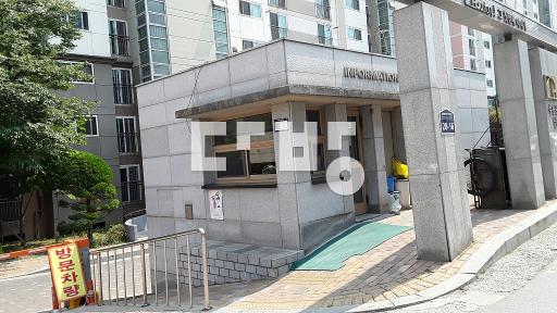 6월이후 빠른입주 가능, 거실확장, 작은방확장,남향,붙박이장 - View 3