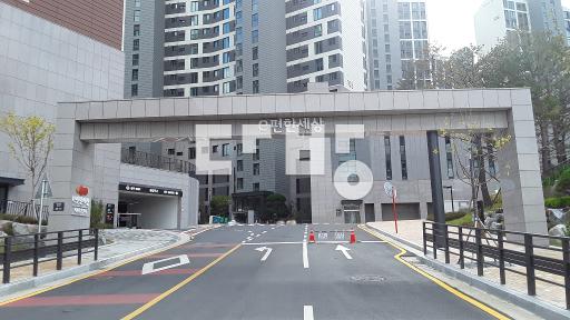 Apartment in 신현동 - View 2