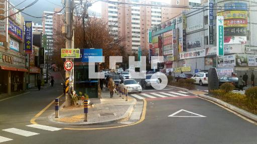 Apartment in 주례동 - View 2