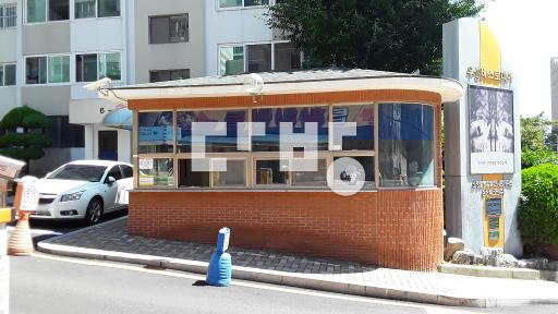 Apartment in 복천동 - View 2