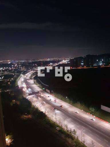 GTX코앞 l 방3개 I 영원한뻥뷰 I 주인거주중 I 해 잘들고 넓은집 - View 3