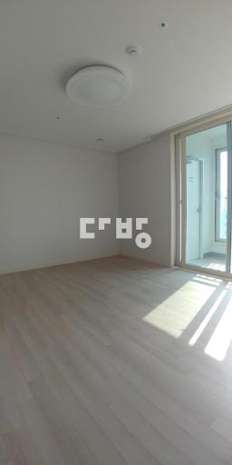1층남향환한집,주인거주,중문 안전방범창설치,입주협의 - View 4