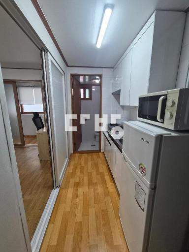 Apartment in 교동 - View 2