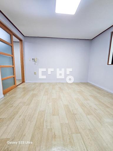 Apartment in 원천동 - View 5