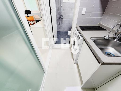 대로변에 위치한 , 인기좋은 한남대원룸 - View 2