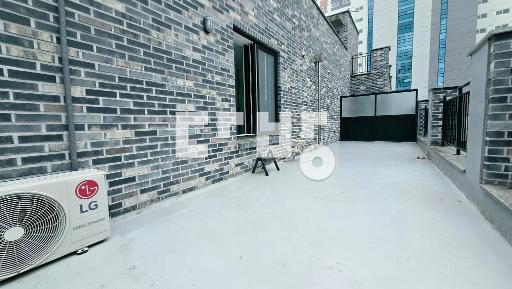Apartment in 대전광역시, 중구 - View 2