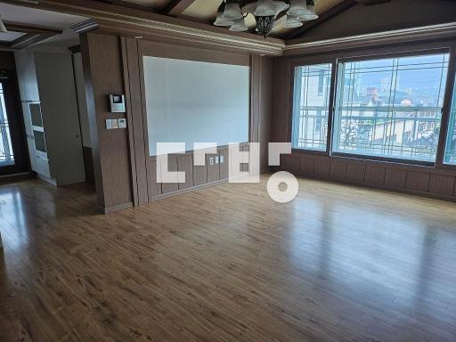 옥상 단독사용 가능한 아주 넓고 뷰좋은 주인세대 월세 - View 2