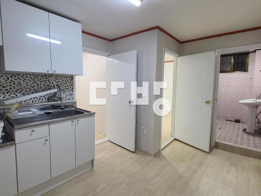 Apartment in SeoUl특별시, 묵2동 - View 3