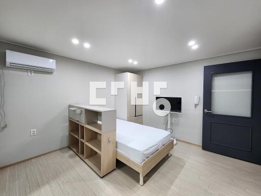 원룸/리모델링/넓고 깔끔한 인테리어/옵션새것/카톡문자문의가능/방크기 넓음 - View 2