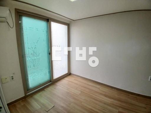 망리단길 인근 단독 테라스가 있는 원룸 - View 3