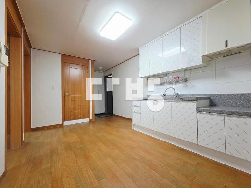 Apartment in SeoUl특별시, 송파동, 송파1동 - View 2