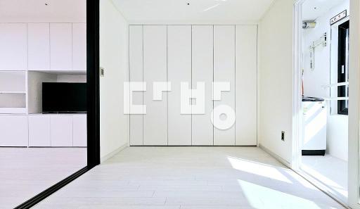 Apartment in 남현동 - View 2