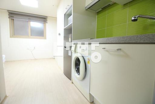Apartment in 수원시, 영통동, 영통구 - View 5
