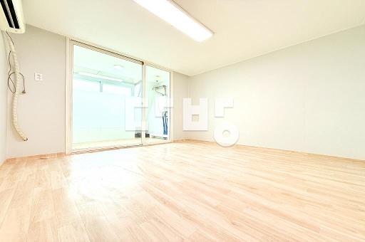+샷시까지 리모델링+폴딩도어+에어컨+세탁기+가스레인지+넓은베란다+복터1분 - View 2
