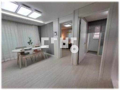 House in 개봉동 - View 2