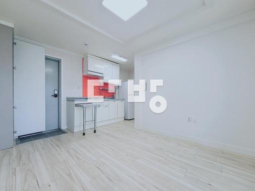 Apartment in 학정동 - View 2