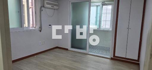 Apartment in 수원시, 이목동, 장안구 - View 3