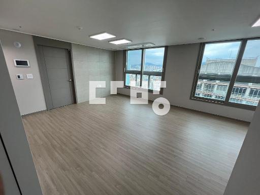 Apartment in 농성동 - View 2