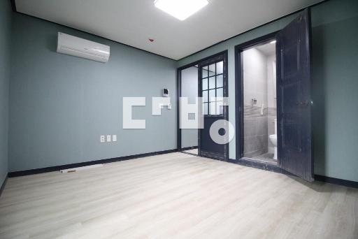 Apartment in 수원시, 세류동, 권선구 - View 2