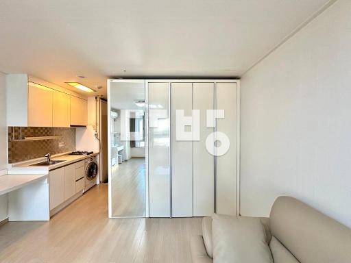 Apartment in 잠원동 - View 5