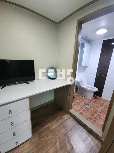 Apartment in 곡반정동 - View 3