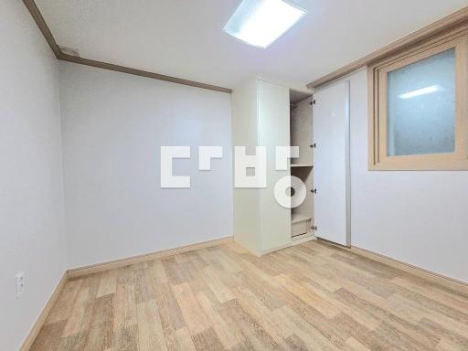 ++국산초부근 침대있는 투룸 완전깨끗 방2 거실 주방 베란다 - View 4