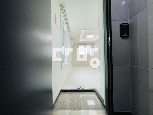 Apartment in 대전광역시, 중구 - View 3