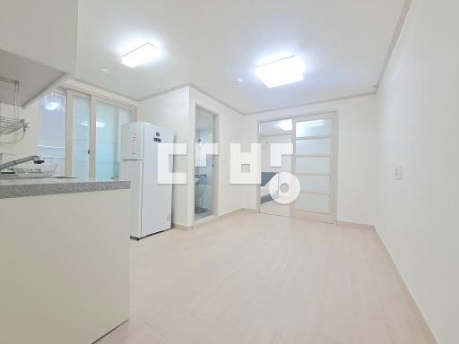 Apartment in BuSan광역시, 주례2동 - View 3