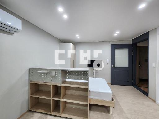원룸/리모델링/넓고 깔끔한 인테리어/옵션새것/카톡문자문의가능/방크기 넓음 - View 3